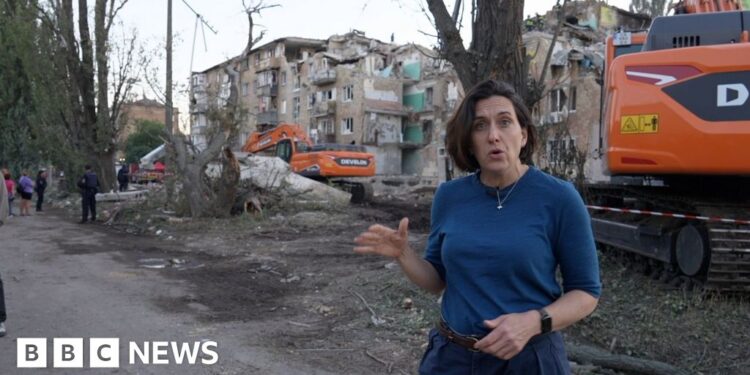 BBC reports from scene of deadly Russian attack on Kyiv