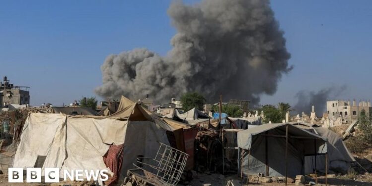 Israel pounds Gaza City in preparation for offensive