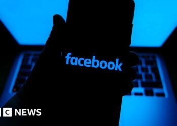 Anger in Italy over non-consensual photos of women shared online