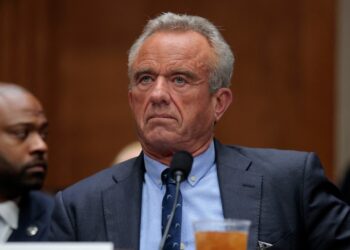 US health workers implore RFK Jr to ‘stop spreading inaccurate’ information | Health News