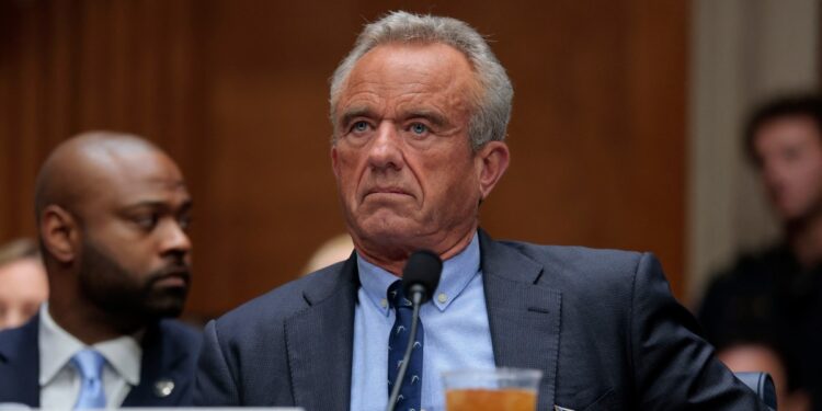 US health workers implore RFK Jr to ‘stop spreading inaccurate’ information | Health News