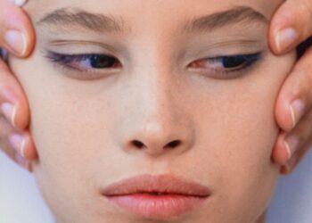 Want to Get a Facelift Abroad? You Might Need a Plastic Surgery Broker