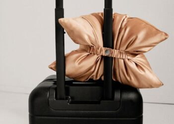 10 Best Travel Pillows for Sound Sleep at 30,000 Feet