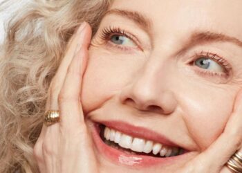 16 Best Primer for Mature Skin for a Smooth Makeup Application