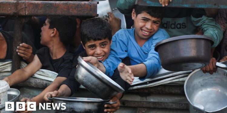 First sick children have left Gaza for UK