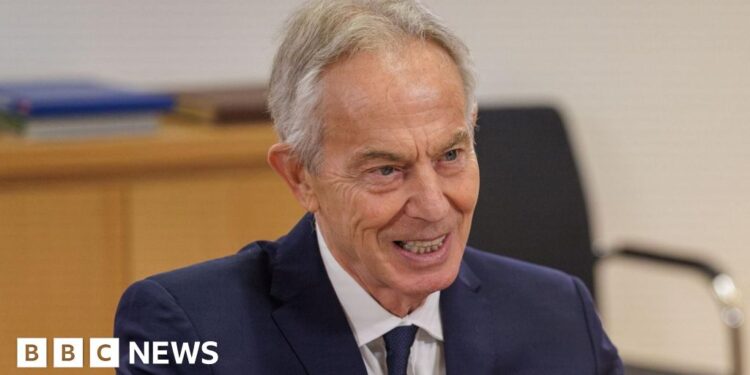 Tony Blair in discussions to run transitional Gaza authority