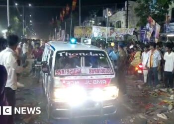 More than 30 killed at political event in Tamil Nadu