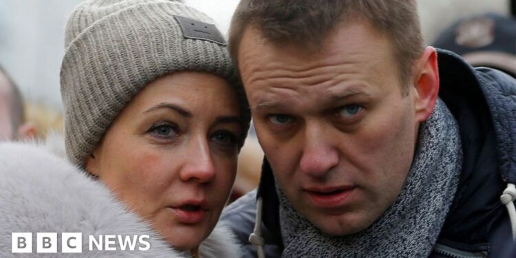 Tests show Navalny was poisoned in jail, his widow says