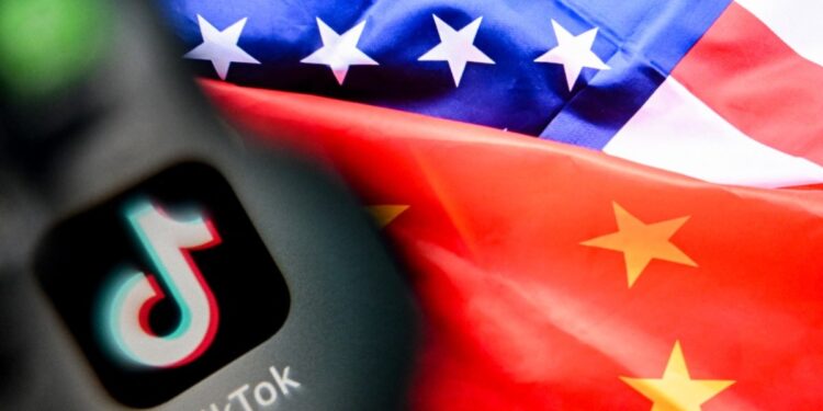 Trump announces deal with China to allow TikTok to continue operating in US | Donald Trump News