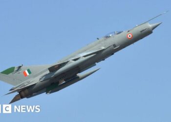 Sun sets on India’s iconic and controversial Soviet fighter jet
