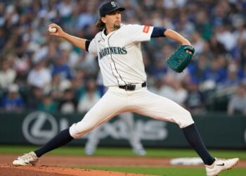 2025 MLB playoff predictions: Hottest hot takes one week in