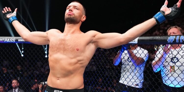 Expert picks, best bets: Can Reinier de Ridder continue his 2025 win streak?