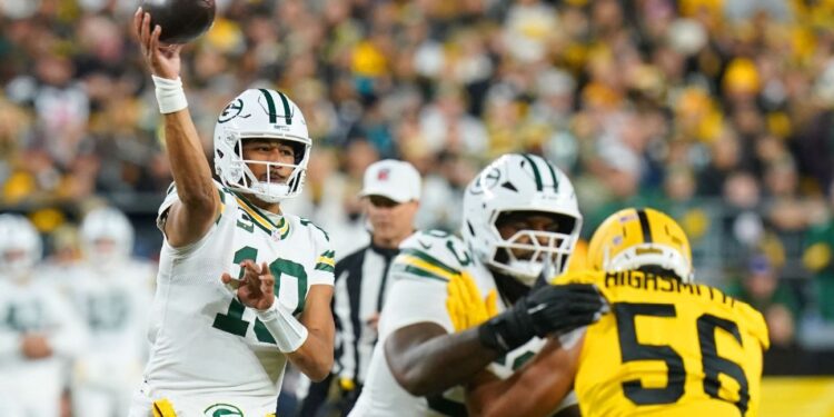 Packers-Steelers on SNF: Live updates as Aaron Rodgers faces Green Bay