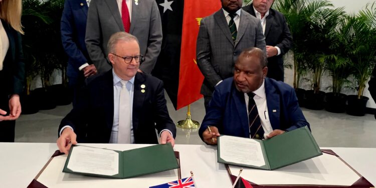 Papua New Guinea cabinet signs landmark defence treaty with Australia | Military News