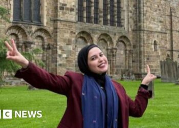 Evacuated teacher begins studies in UK