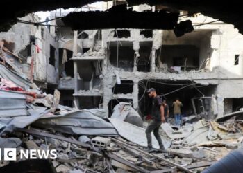 Overnight strikes hit Gaza ahead of crucial peace talks