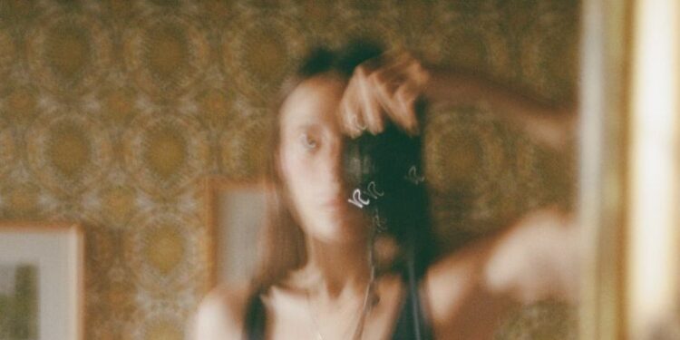 “The Day My Mother Cried” by Giulia Linarta