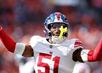 Source: Abdul Carter asleep during Giants’ walk-through