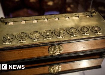 Paris court blocks auction of earliest-known calculator