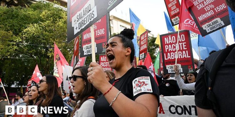 Thousands take to Lisbon streets over Portugal’s proposed labour laws