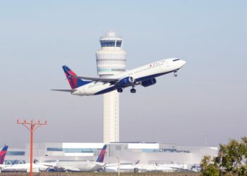 US airlines begin cancelling flights amid government shutdown | Aviation