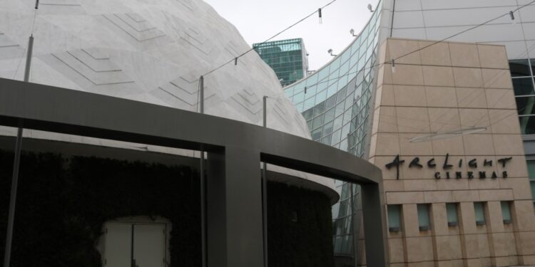 Cinerama Dome Permit Wins Support From Hollywood Neighborhood Council