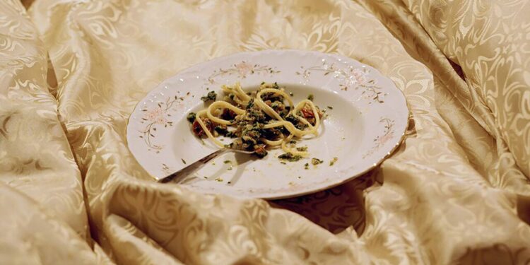 3 Snacks To Eat For a Better Night’s Sleep