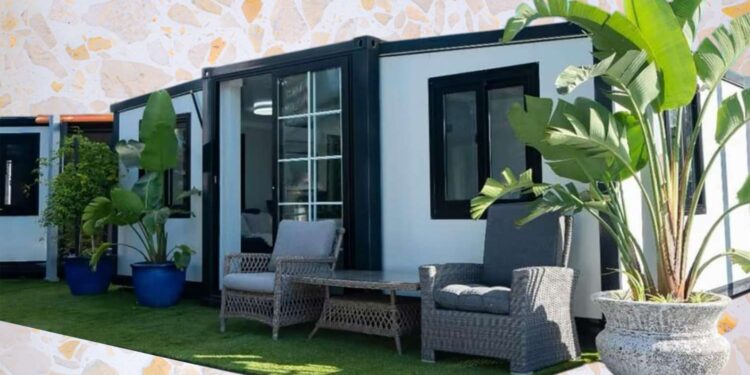 Amazon Is Selling a Modern-styled Tiny Home for Under $7K