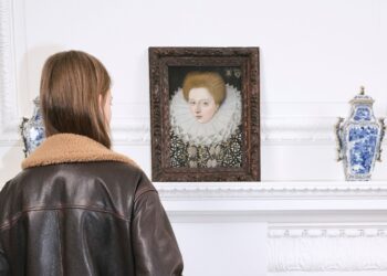 Valentino Pre-Fall 2026 Collection | Vogue