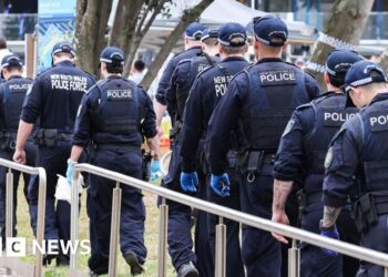 NSW premier rejects criticism of Bondi response