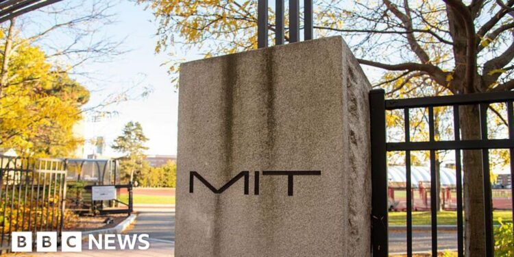 MIT professor from Portugal shot at home dies, police say