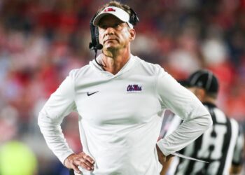 Lane Kiffin is many things, but he’s certainly no victim in move to LSU