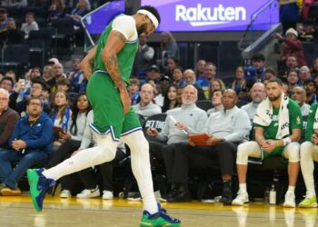 Sources: Mavs’ Davis has minor groin strain, out a few games