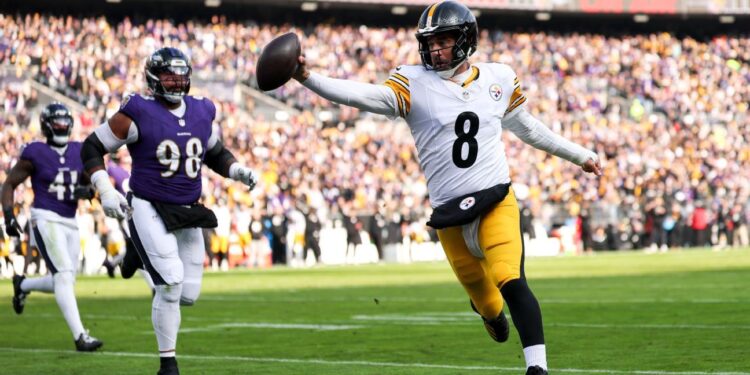 Inside the Week 18 battle for the AFC North at the sportsbooks