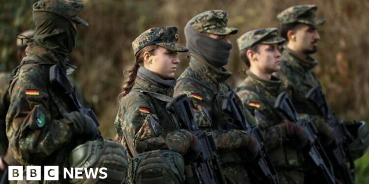 Which European countries have mandatory or voluntary military service