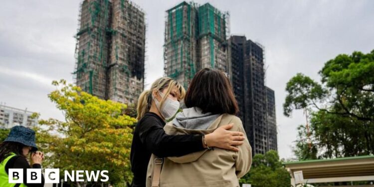 Hong Kong orders removal of scaffolding mesh after deadly blaze