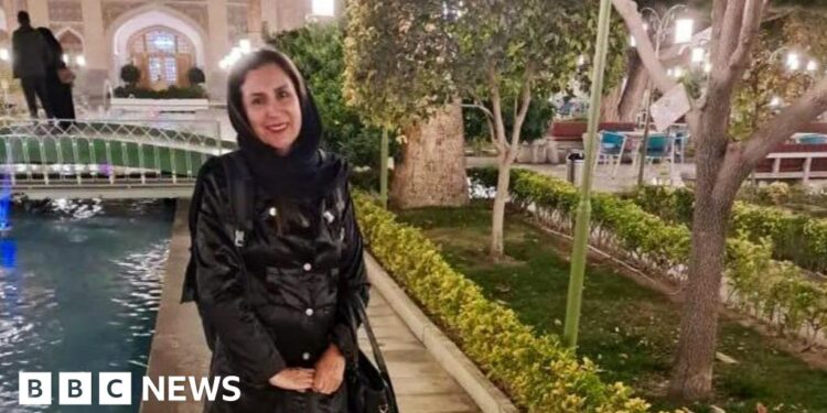 UN experts urge Iran to stop execution of woman activist