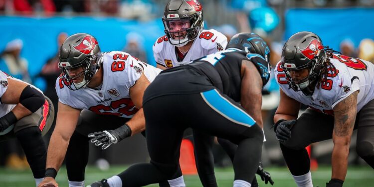 NFL Week 18 picks, predictions, schedule, odds, fantasy tips