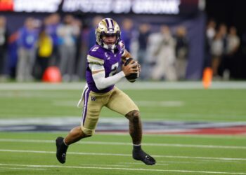 College football transfer portal live: Tracking news, updates