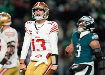 Niners defeat defending champs for NFC wild-card win