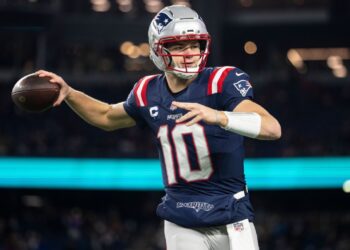 Drake Maye carries Patriots to wild-card win over Chargers