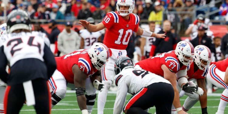 NFL division round betting: Odds, picks, DFS plays for Texans-Patriots