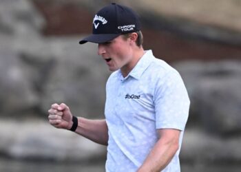 Nashville teen Blades Brown 1 shot off American Express lead