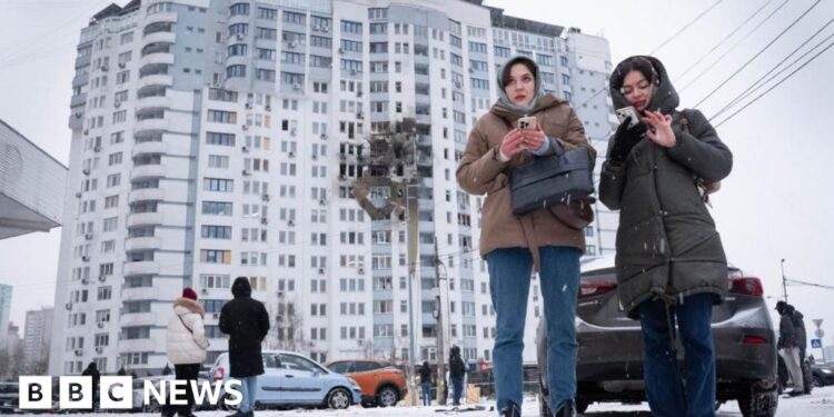 Trump says Putin will not attack Ukraine cities during cold week