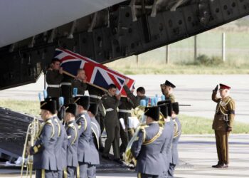 UK’s Starmer slams Trump over ‘insulting’ Afghanistan comments | Taliban News