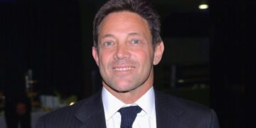 Jordan Belfort Documentary ‘Real Wolf of Wall Street’ Set at Paramount