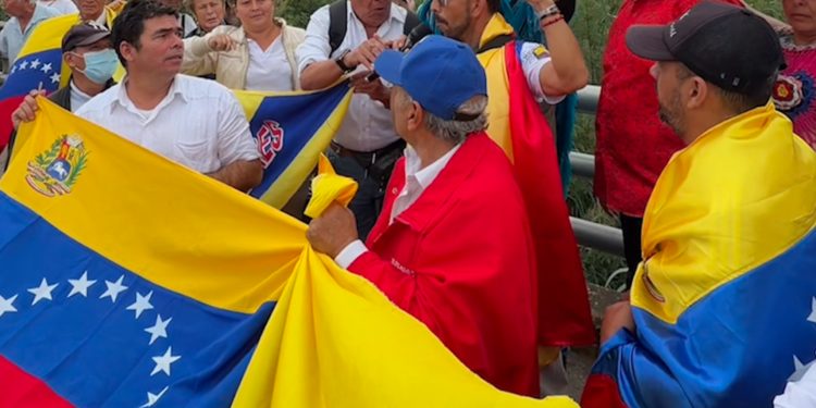 Venezuelans share their opinions on US interference | Al Jazeera