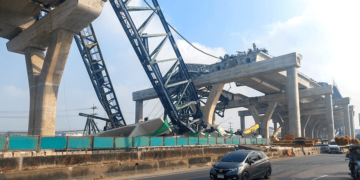 Construction firm in spotlight after deadly Thailand crane collapses | Construction