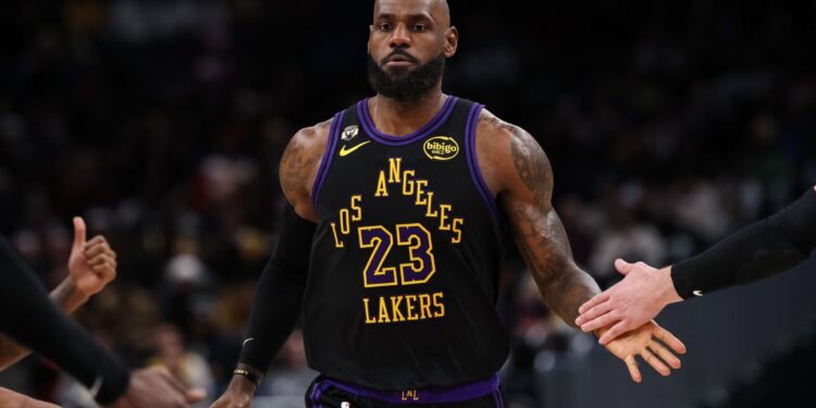 LeBron James earns record-extending 22nd NBA All-Star Game nod