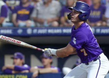 College baseball Week 2: Top 25 rankings, play of the week and what to watch